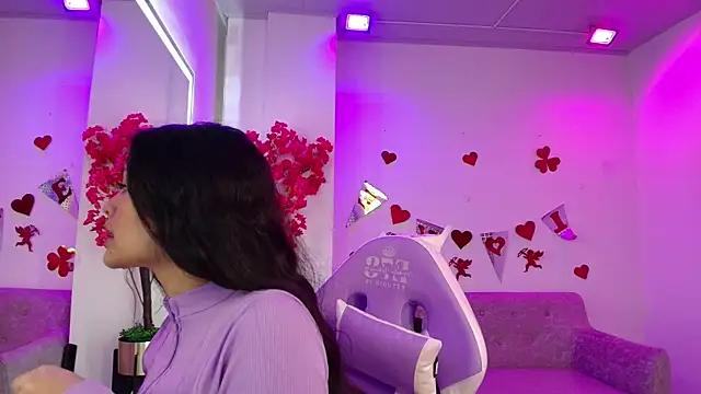 Maddie T18 online show from 02-17-26, 11:18