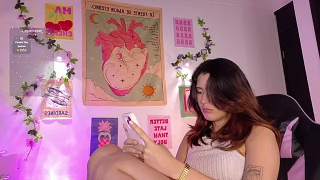 emicute  online show from 03-13-26, 02:29