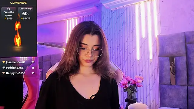 Snapshot of KatyParisi chatting on 03-14-26, 08:36 KatyParisi online show from 03-14-26, 08:36