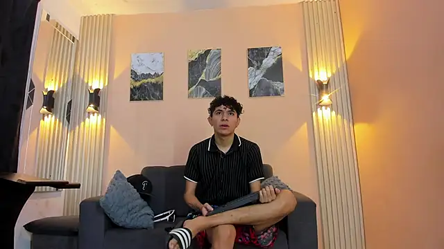 DesiresOfOlympus  online show from 04-18-26, 07:40