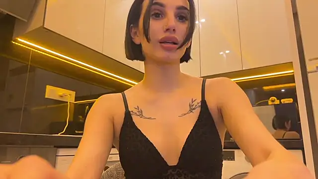 Snapshot of BlackFox_V chatting on 02-08-26, 10:02 BlackFox V online show from 02-08-26, 10:02