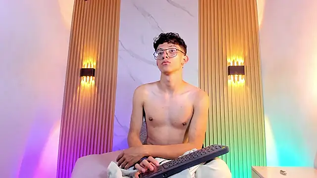 Christopher Hunter online show from 03-06-26, 09:11