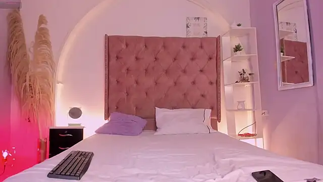 Snapshot of Lia_Passion chatting on 03-08-26, 08:12 Lia Passion online show from 03-08-26, 08:12