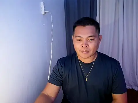 Snapshot of bigloadfox chatting on 03-21-26, 03:44 bigloadfox online show from 03-21-26, 03:44