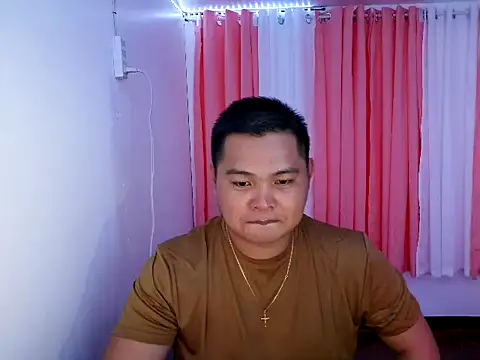 Snapshot of bigloadfox chatting on 03-29-26, 05:40 bigloadfox online show from 03-29-26, 05:40