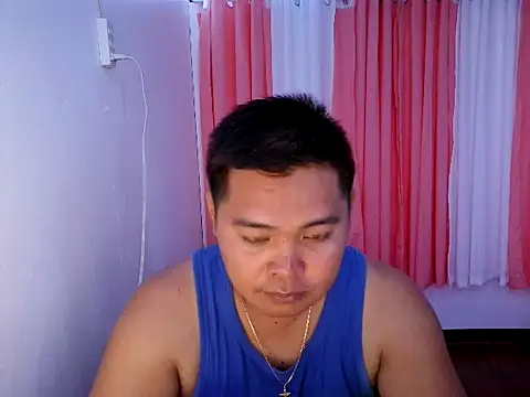 Snapshot of bigloadfox chatting on 04-24-26, 11:34 bigloadfox online show from 04-24-26, 11:34