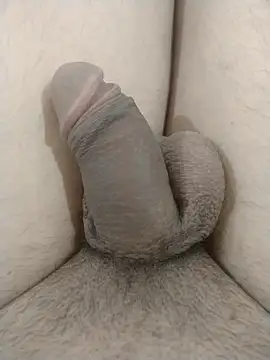 Snapshot of rosz_ chatting on 03-12-26, 05:08 rosz online show from 03-12-26, 05:08