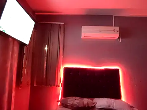 Snapshot of stefita01010 chatting on 03-21-26, 04:39 stefita01010 online show from 03-21-26, 04:39