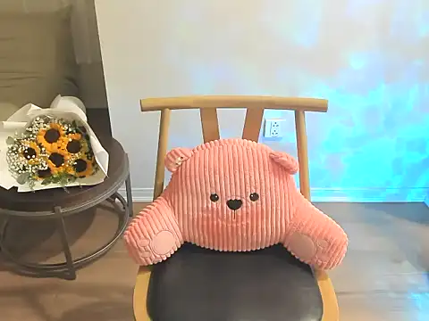 Ella nora online show from 03-10-26, 05:45