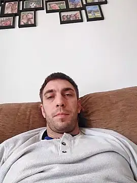 Snapshot of rubio009 chatting on 03-13-26, 10:44 rubio009 online show from 03-13-26, 10:44