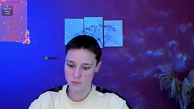 Snapshot of emi_fade chatting on 02-10-26, 01:37 emi fade online show from 02-10-26, 01:37