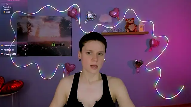 Snapshot of emi_fade chatting on 02-25-26, 12:15 emi fade online show from 02-25-26, 12:15