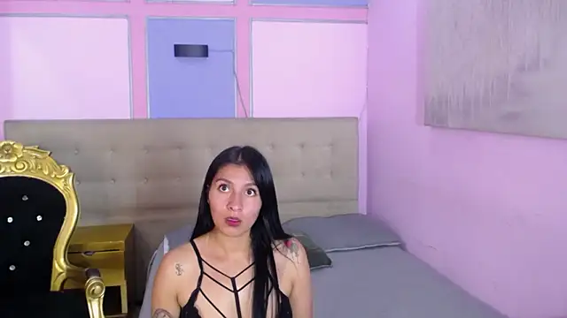 Snapshot of Melannyy__ chatting on 02-25-26, 02:54 Melannyy online show from 02-25-26, 02:54