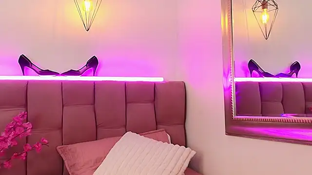 Melannyy   online show from 04-29-26, 04:49