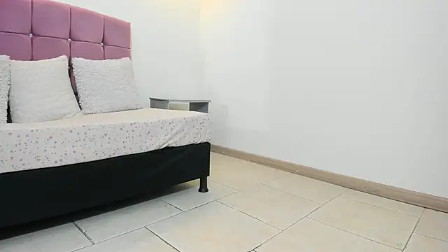 Snapshot of Lia_Nova chatting on 03-11-26, 07:42 Lia Nova online show from 03-11-26, 07:42