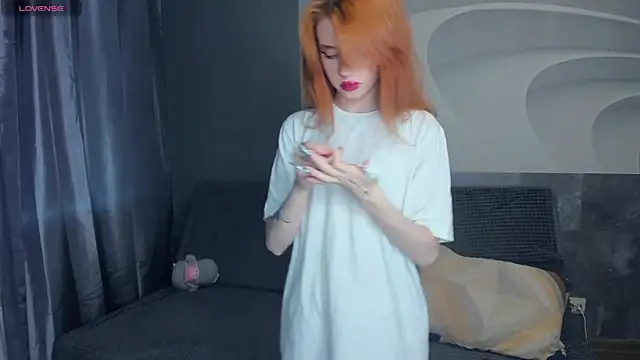 TarynPalek online show from 07-10-26, 07:56