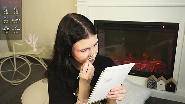 Snapshot of Glow_hollow chatting on 02-02-26, 04:11 Glow hollow online show from 02-02-26, 04:11