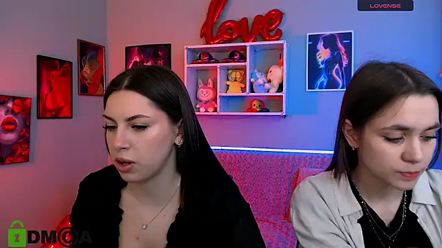 Snapshot of laurenmurrr chatting on 03-15-26, 10:10 laurenmurrr online show from 03-15-26, 10:10