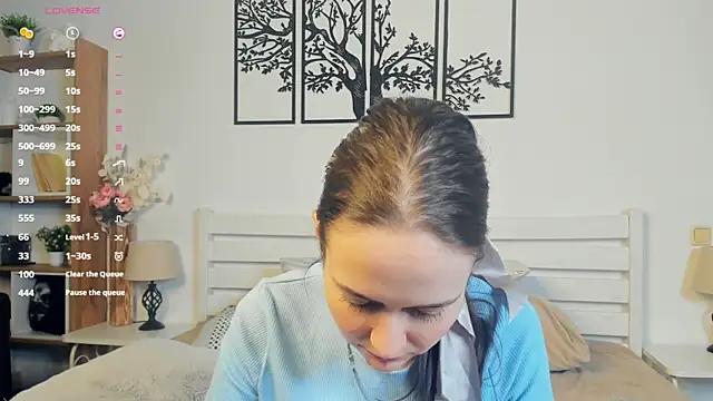 Snapshot of MalvinaTrafford chatting on 03-06-26, 08:38 MalvinaTrafford online show from 03-06-26, 08:38