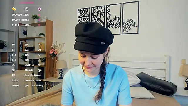 Snapshot of MalvinaTrafford chatting on 03-13-26, 08:48 MalvinaTrafford online show from 03-13-26, 08:48