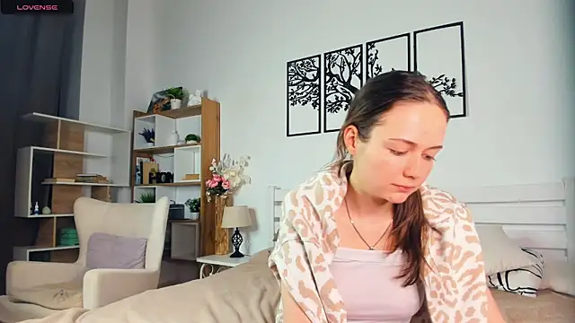 MalvinaTrafford online show from 04-18-26, 06:34