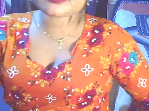 Snapshot of Nusrat_Faria chatting on 03-01-26, 06:43 Nusrat Faria online show from 03-01-26, 06:43