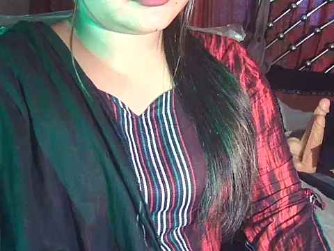 Nusrat Faria online show from 05-16-26, 04:20