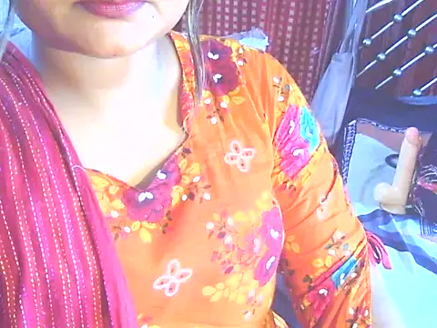 Nusrat Faria online show from 05-19-26, 09:37