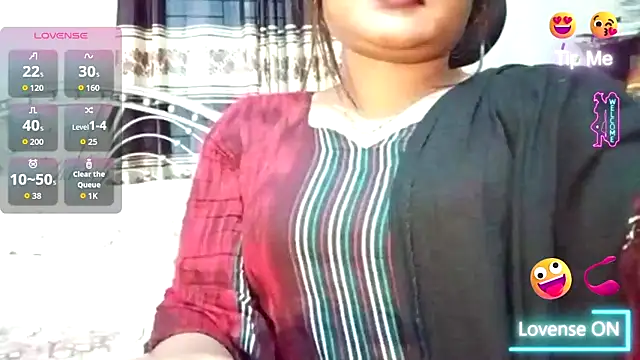 Snapshot of Nusrat_Faria chatting on 07-21-26, 03:09 Nusrat Faria online show from 07-21-26, 03:09