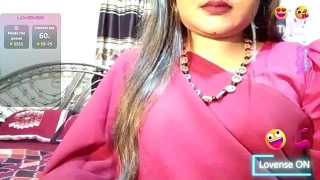 Snapshot of Nusrat_Faria chatting on 07-28-26, 10:09 Nusrat Faria online show from 07-28-26, 10:09