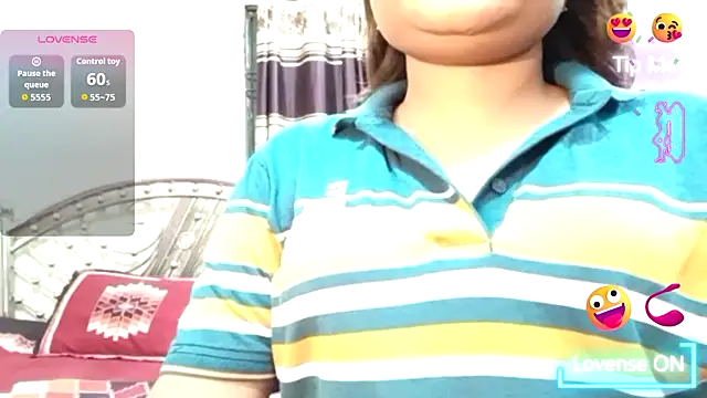 Snapshot of Nusrat_Faria chatting on 07-29-26, 11:47 Nusrat Faria online show from 07-29-26, 11:47
