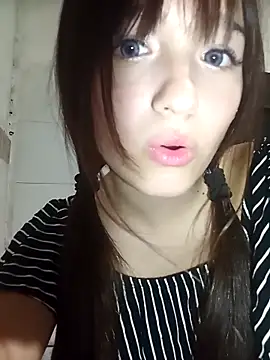 dieciochoyundia online show from 02-15-26, 12:18