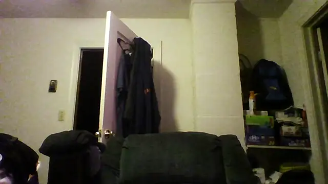 Snapshot of Demon2182 chatting on 02-15-26, 06:10 Demon2182 online show from 02-15-26, 06:10