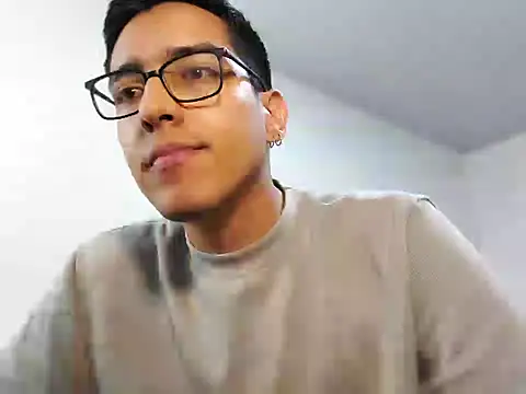 Snapshot of NickFin chatting on 03-03-26, 01:01 NickFin online show from 03-03-26, 01:01