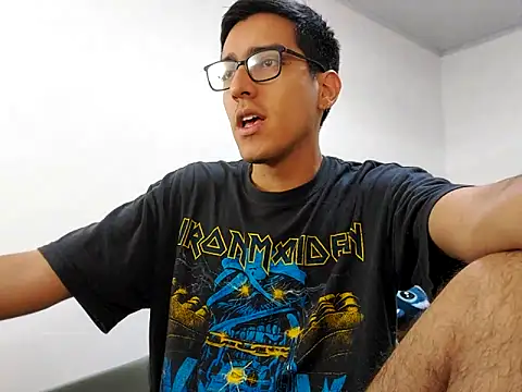 Snapshot of NickFin chatting on 03-12-26, 08:15 NickFin online show from 03-12-26, 08:15