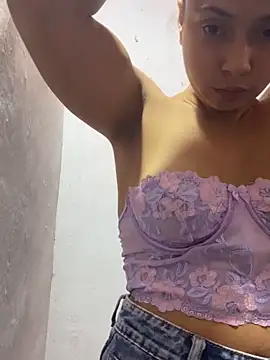 Snapshot of Samantha_rousse28 chatting on 02-14-26, 02:47 Samantha rousse28 online show from 02-14-26, 02:47