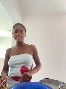 LIA PARKERR online show from 02-28-26, 04:08