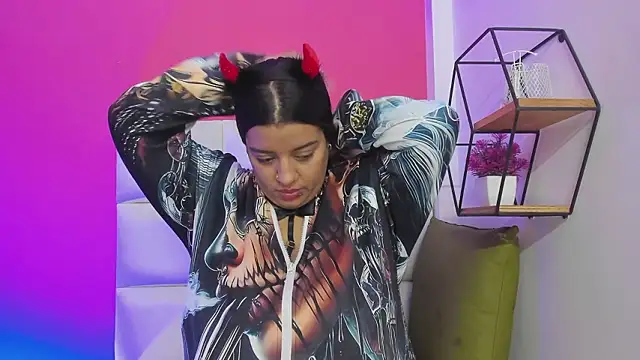 Snapshot of Roxy_sexy69_ chatting on 03-11-26, 03:45 Roxy sexy69 online show from 03-11-26, 03:45