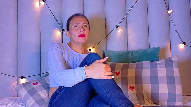 Snapshot of THALIAGRAY__ chatting on 02-27-26, 02:55 THALIAGRAY online show from 02-27-26, 02:55