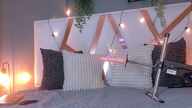 Snapshot of THALIAGRAY__ chatting on 03-07-26, 03:03 THALIAGRAY online show from 03-07-26, 03:03