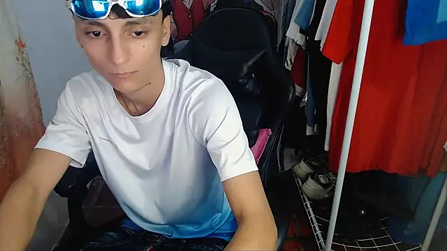 BOY 0914 online show from 03-12-26, 06:19