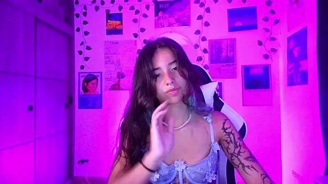 Snapshot of IvyStone_ chatting on 03-25-26, 12:27 IvyStone online show from 03-25-26, 12:27