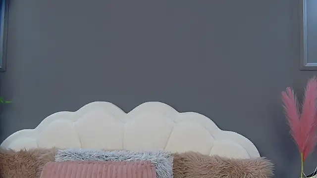 CrystalRedd online show from 06-30-26, 06:14