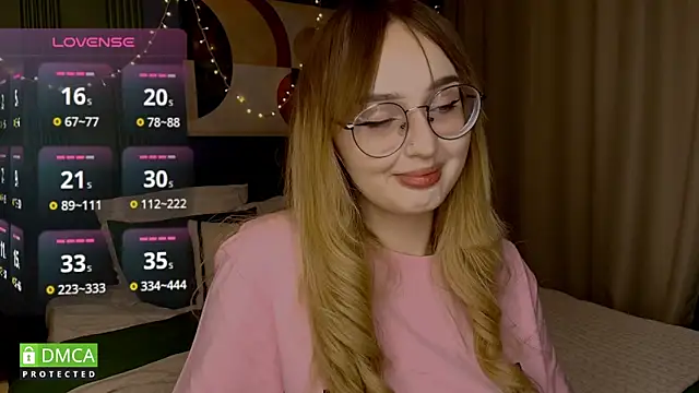 Snapshot of AdeLuna chatting on 02-07-26, 09:18 AdeLuna online show from 02-07-26, 09:18