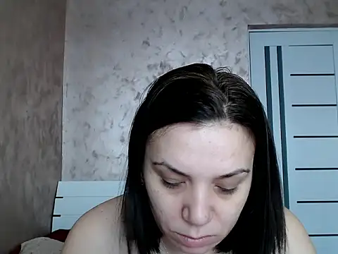 Snapshot of LorraGrey chatting on 02-20-26, 06:48 LorraGrey online show from 02-20-26, 06:48