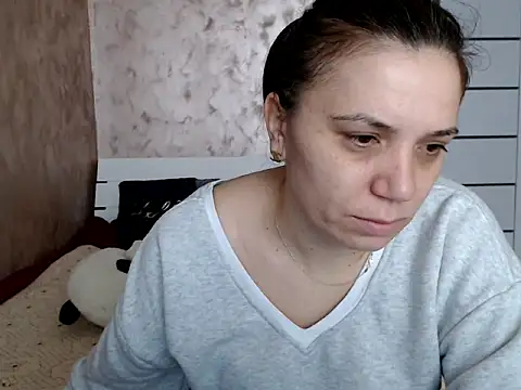 Snapshot of LorraGrey chatting on 03-05-26, 06:31 LorraGrey online show from 03-05-26, 06:31