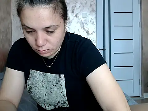 LorraGrey online show from 04-29-26, 06:06