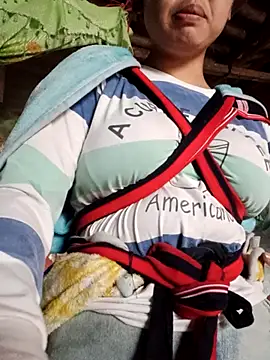 Snapshot of Jyllyy chatting on 02-18-26, 03:13 Jyllyy online show from 02-18-26, 03:13