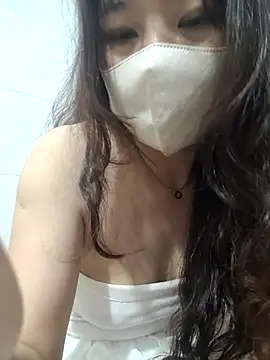 Snapshot of NinaKey chatting on 02-28-26, 04:08 NinaKey online show from 02-28-26, 04:08