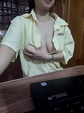NinaKey online show from 07-23-26, 03:37